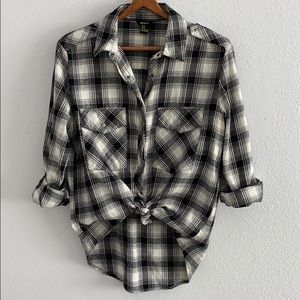 5/$30 Plaid Button Up